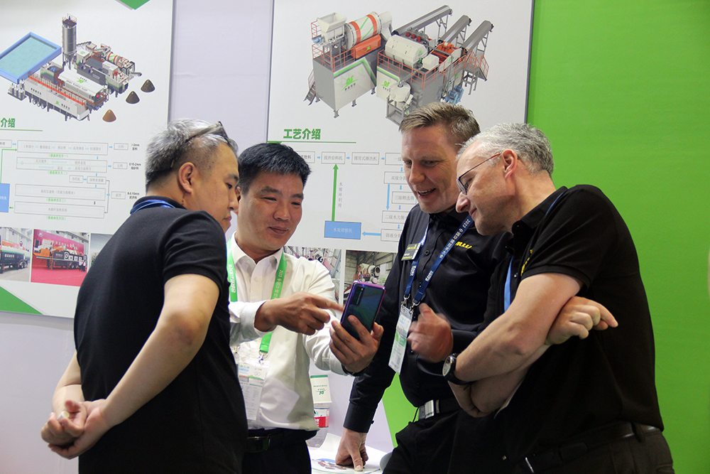 快盈VIII携移动淋洗修复装备亮相上海环博会