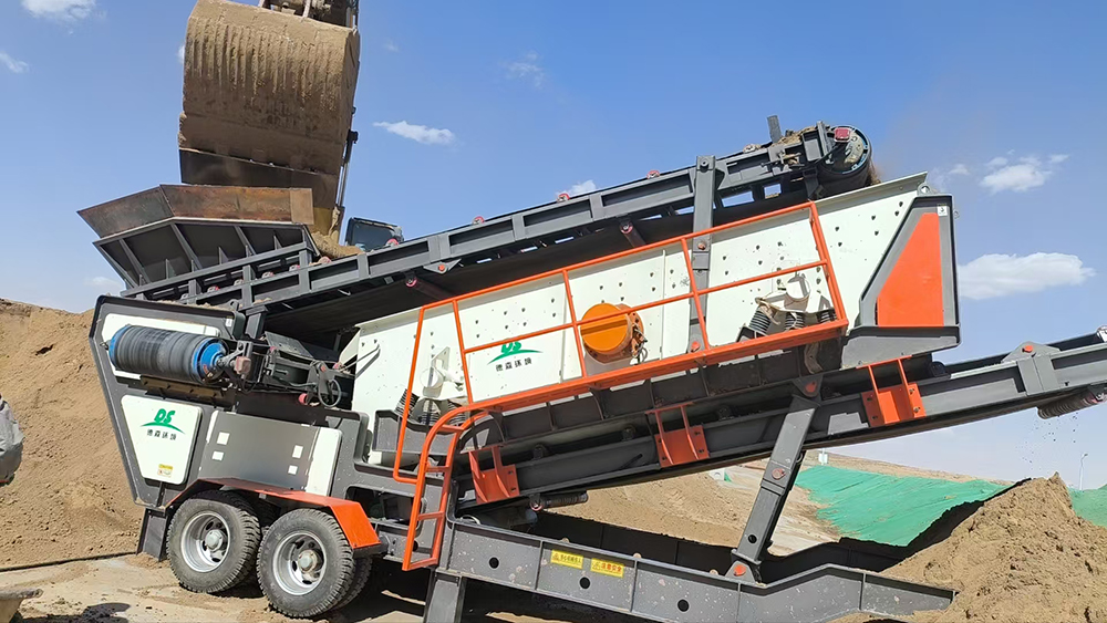 快盈VIII移动筛分设备.jpg